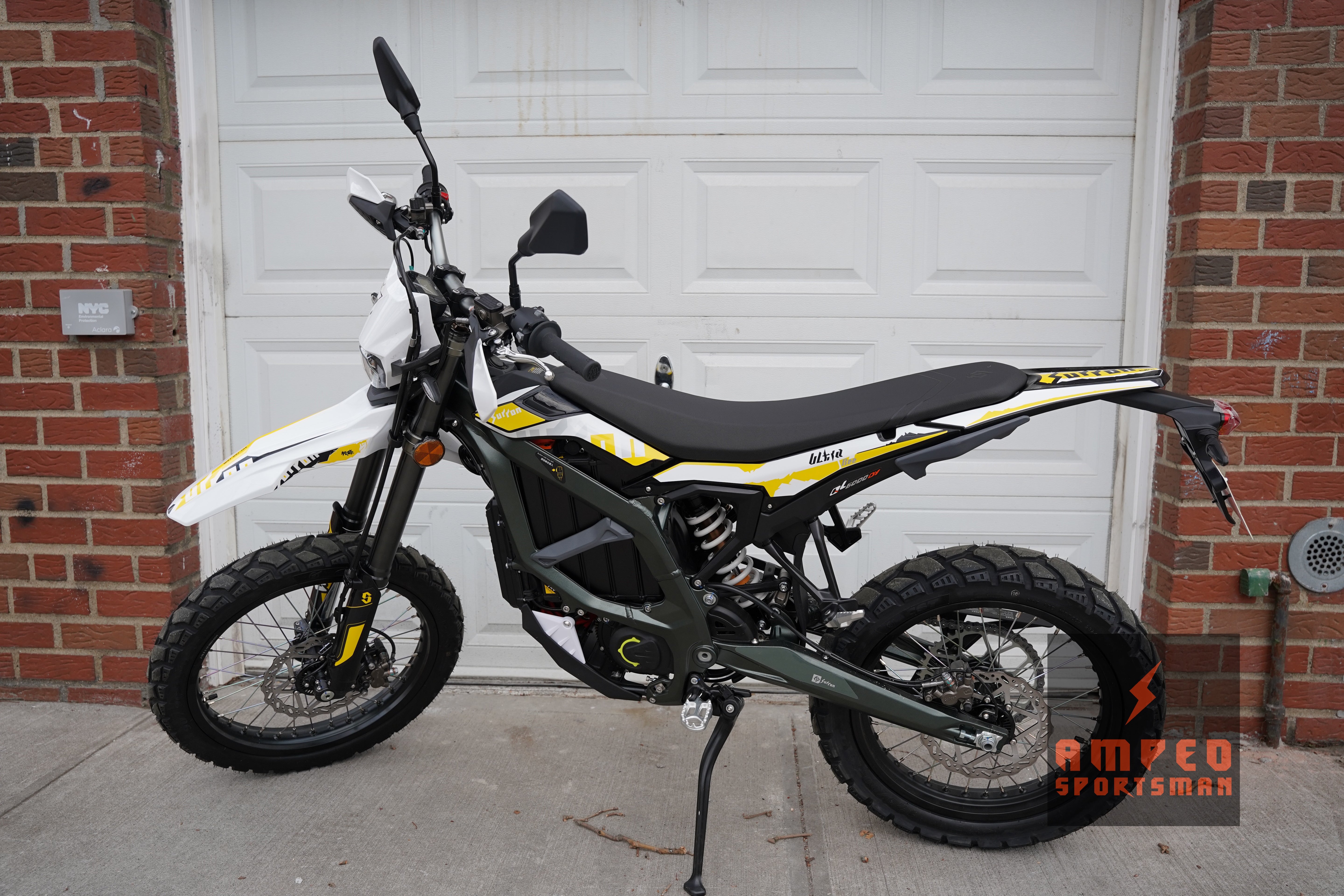 Sur Ron Ultra Bee All Terrain Road Legal